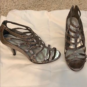 Women’s dress shoes